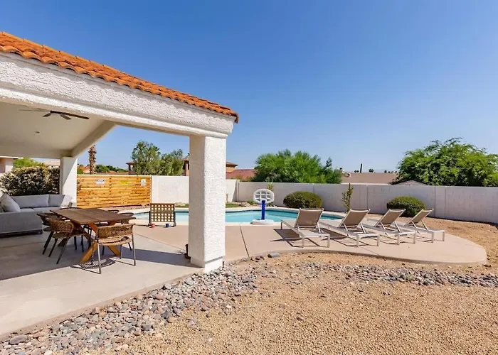 Western Hills-heated Pool-in